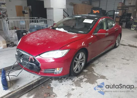 2015 Tesla Model S 70D/85D/P85D из США, поврежденный, VIN 5YJSA1H25FFP73428